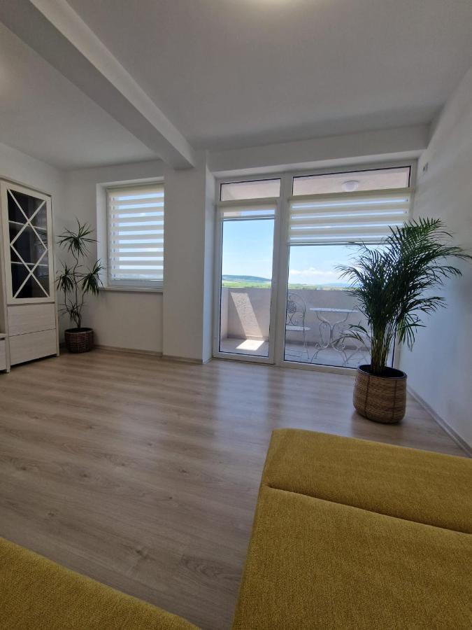 San Casa Apartment เซเบช ภายนอก รูปภาพ