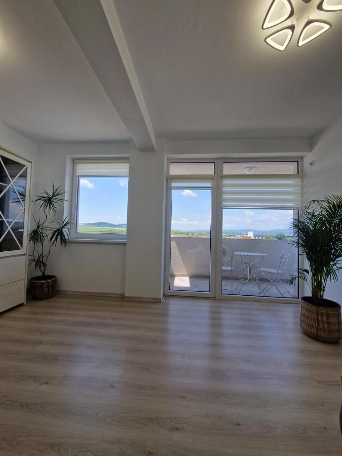 San Casa Apartment เซเบช ภายนอก รูปภาพ