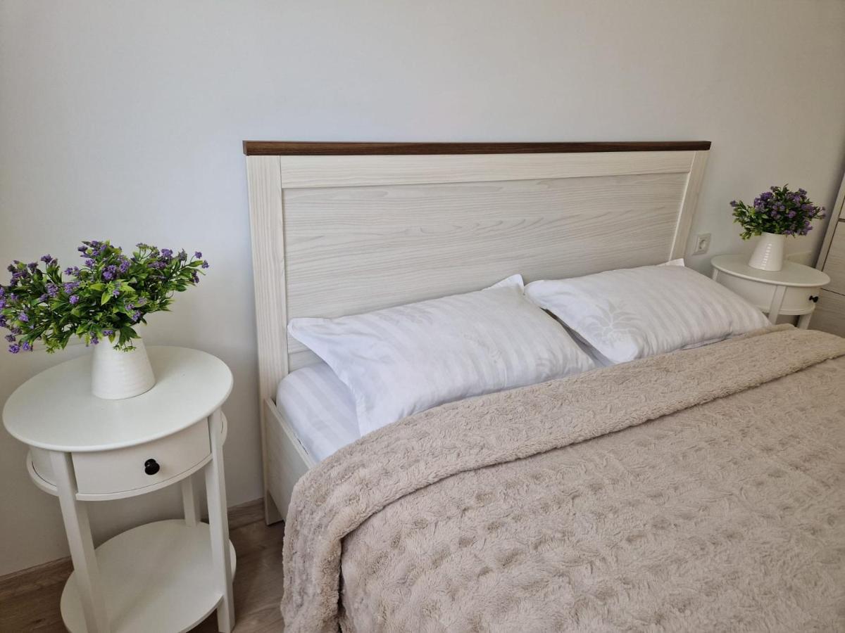 San Casa Apartment เซเบช ภายนอก รูปภาพ
