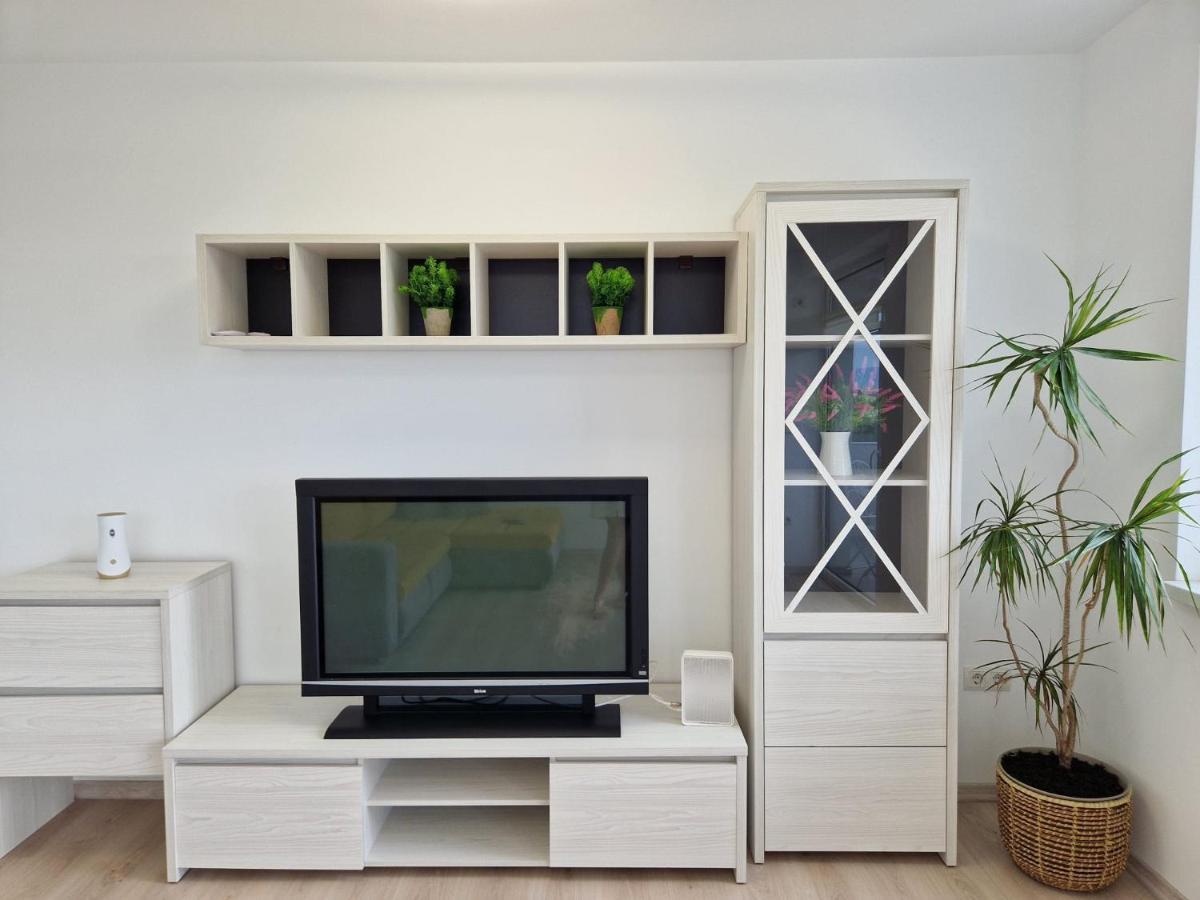 San Casa Apartment เซเบช ภายนอก รูปภาพ